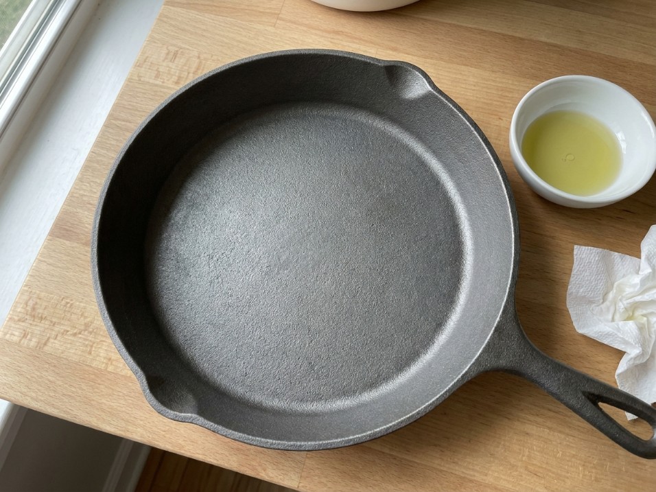 How to Season a Cast Iron Pan: Does Yours Even Need It?