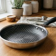 HexClad Hybrid Nonstick Frying Pan, 7-Inch with Lid